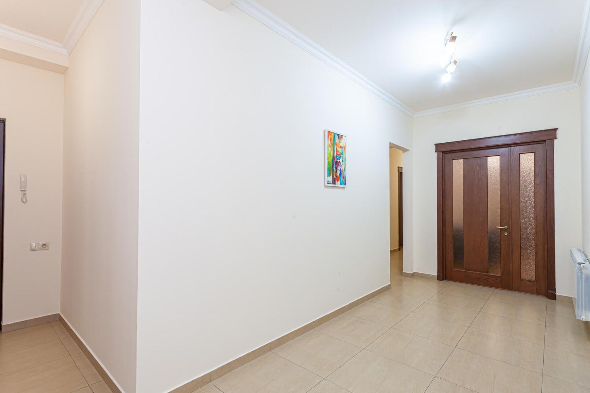 Stay Inn Apartments At Buzand 13 Street Yerevan Luaran gambar